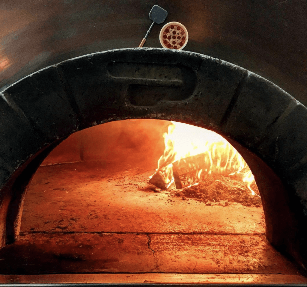 Fiery pizza oven